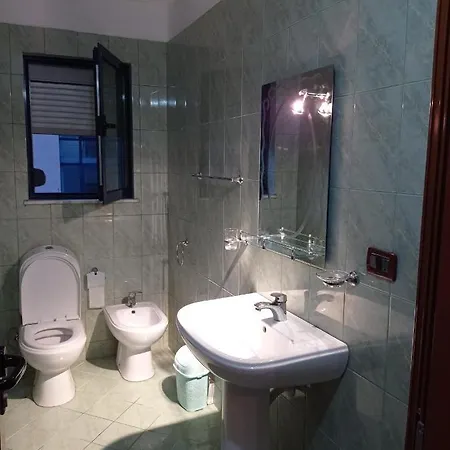 Parids شقة