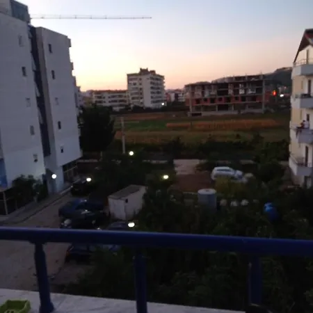 Parids * Golem (Tirana)